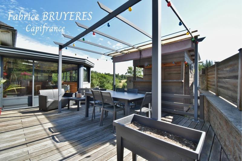 Maison - 170 m² - 9 pièces