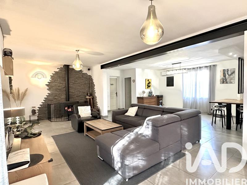 Maison - 137 m² - 5 pièces