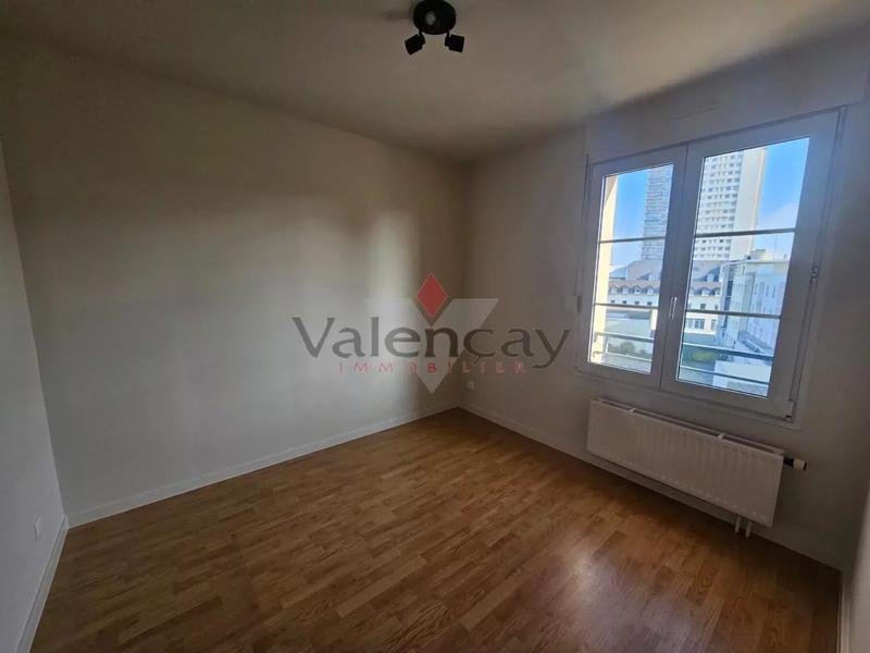 Appartement - 83 m² - 4 pièces