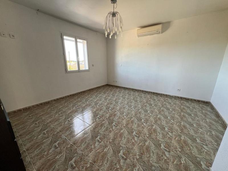 Maison - 250 m² - 9 pièces