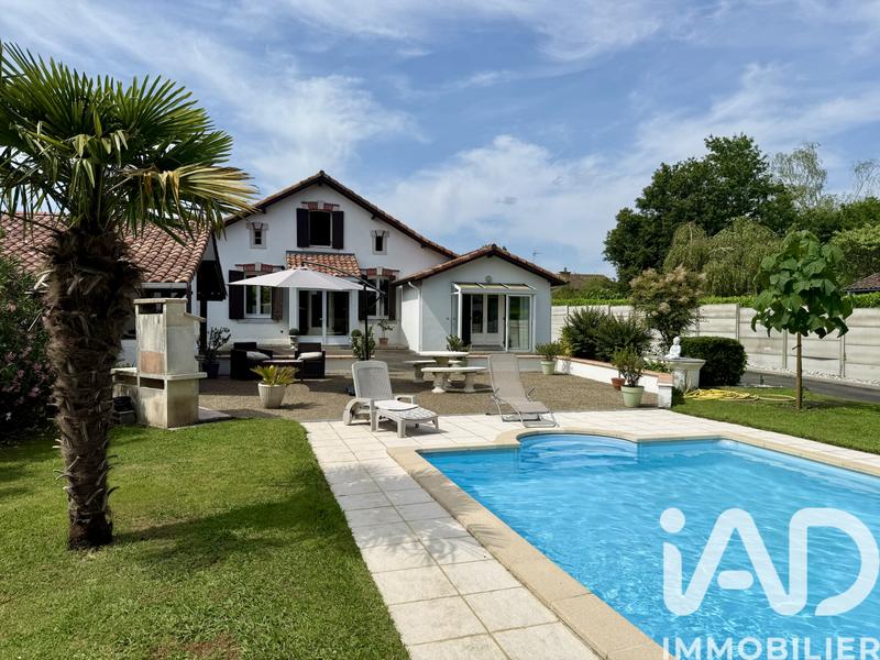 Maison - 169 m² - 6 pièces