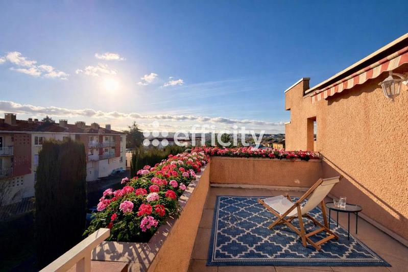 Appartement - 100 m² - 4 pièces