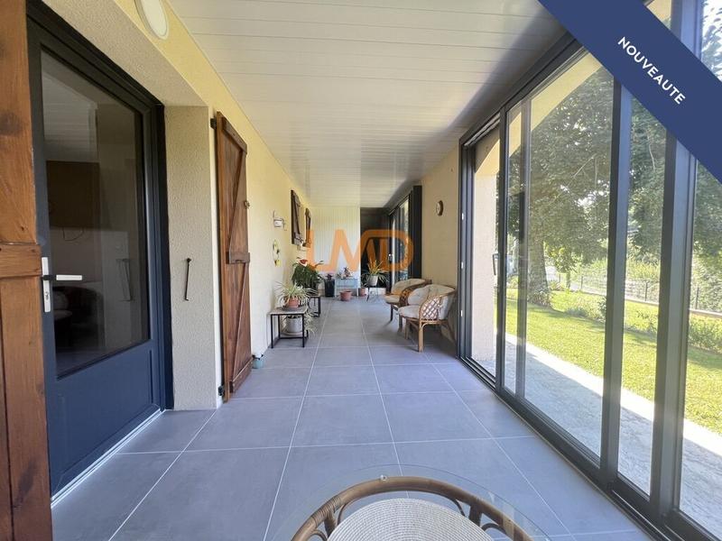 Villa - 275 m² - 11 pièces