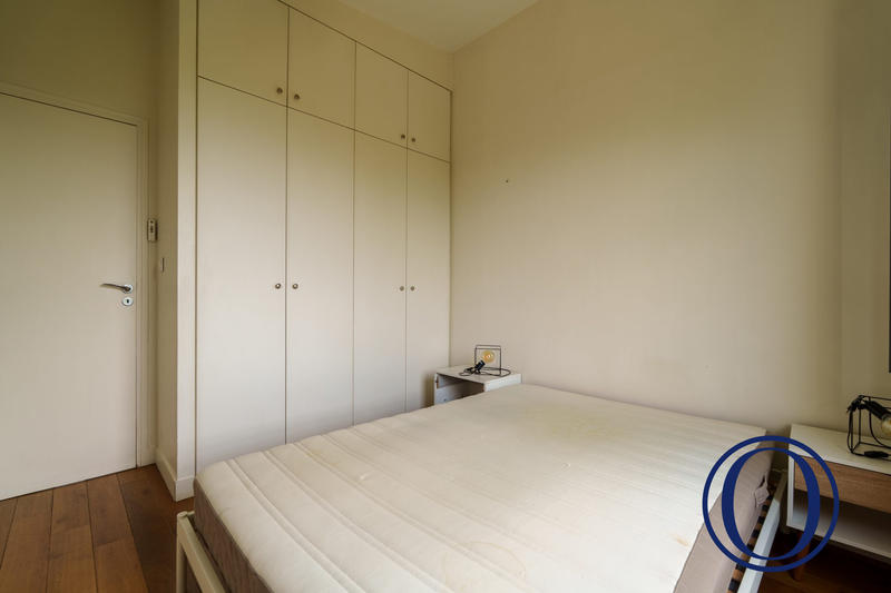 Appartement - 181 m² - 9 pièces