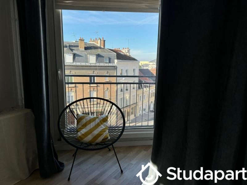 Chambre - 11 m² - 1 pièce