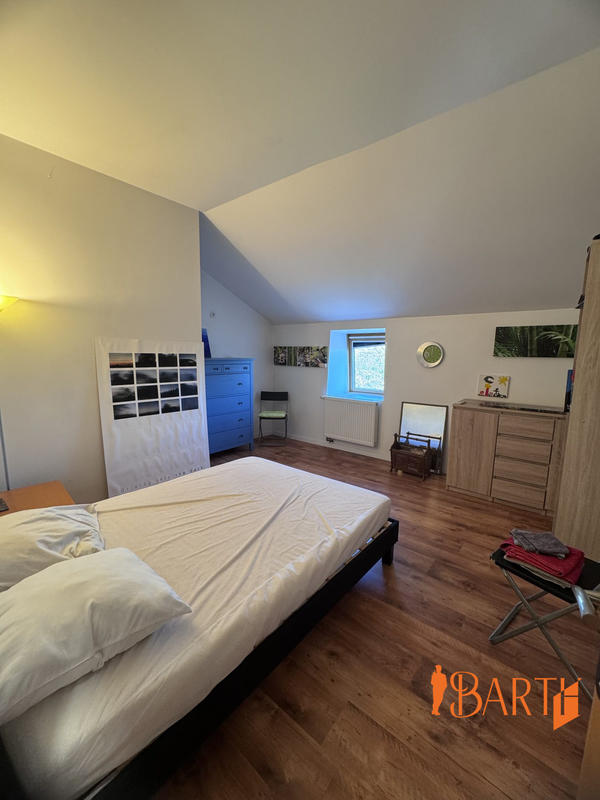 Maison - 260 m² - 7 pièces