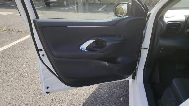 Toyota Yaris 1.5 VVTi 116 Hybrid E-Cvt Dynamic - Automatique Entretien constructeur