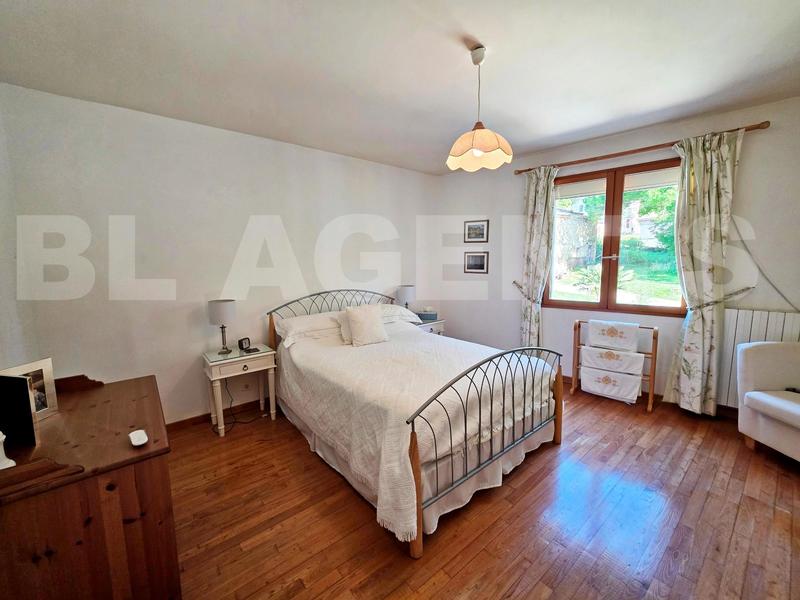 Maison - 212 m² - 7 pièces