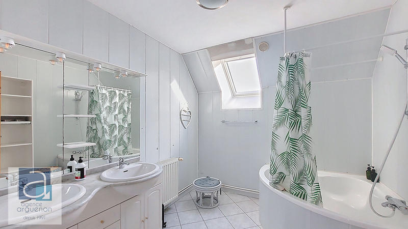 Maison - 103 m² - 5 pièces