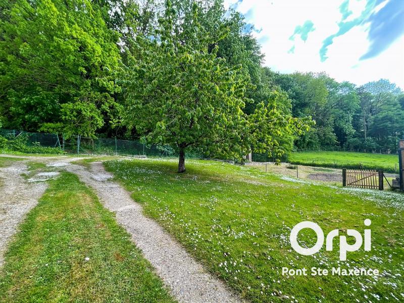 Maison - 270 m² - 1 pièce