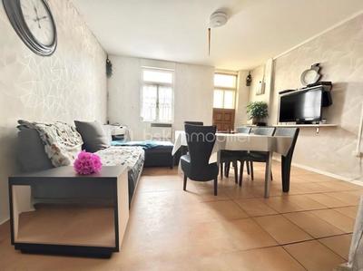 Maison de ville - 68 m² - 5 pièces