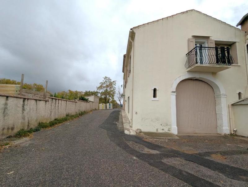 Appartement - 93 m² - 5 pièces