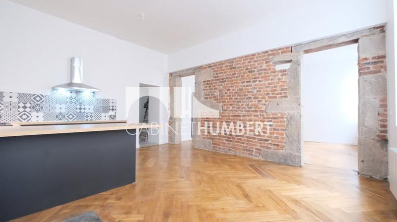 Appartement - 100 m² - 4 pièces