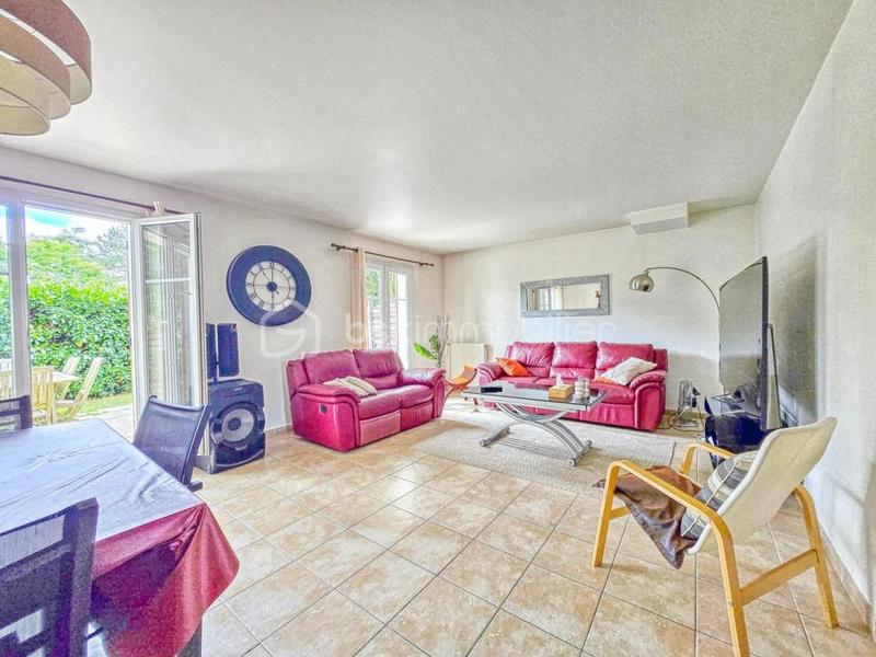 Maison - 105 m² - 6 pièces