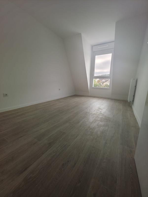 Appartement - 92 m² - 4 pièces