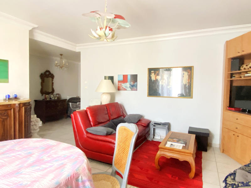 Maison - 207 m² - 8 pièces