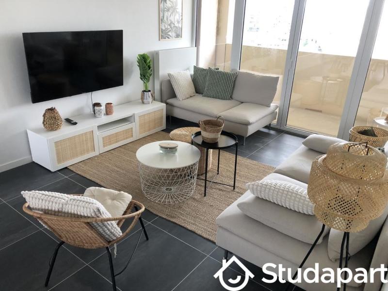 Chambre - 11 m² - 1 pièce