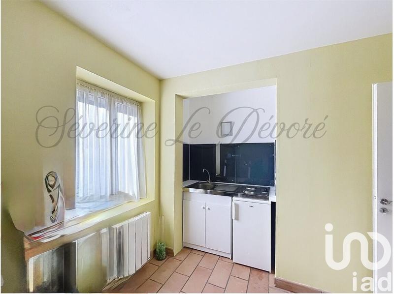 Maison - 215 m² - 9 pièces