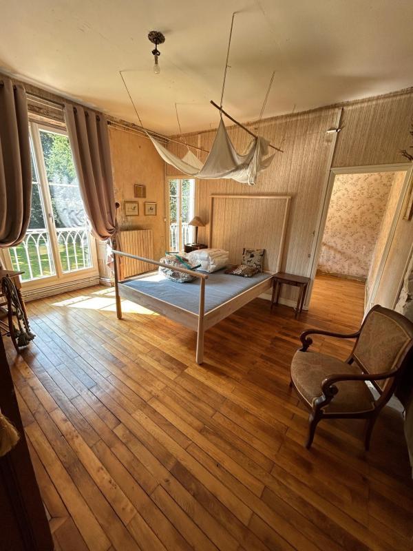 Maison - 400 m² - 16 pièces