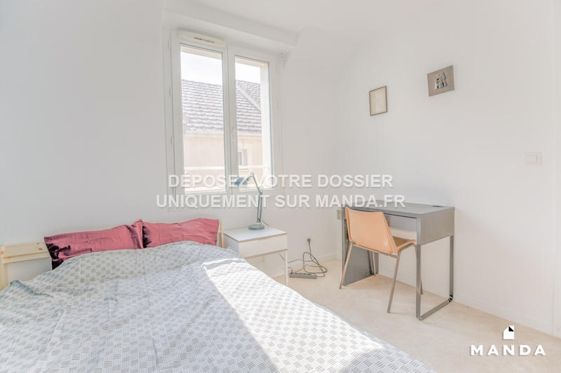 Chambre - 9 m² - 4 pièces