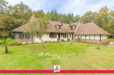 Maison - 177 m² - 9 pièces