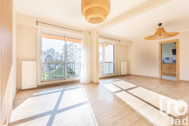 Appartement - 98 m² - 5 pièces