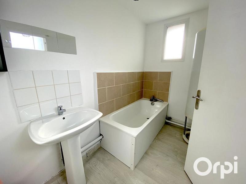 Appartement - 65 m² - 1 pièce