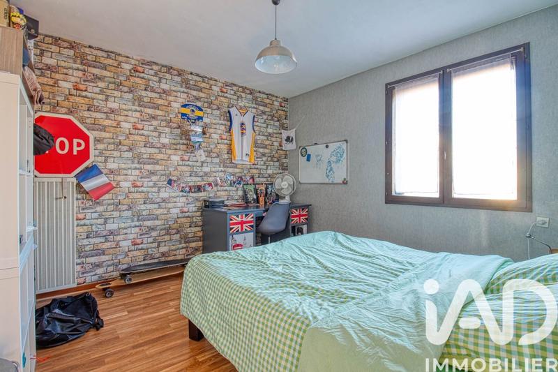 Maison - 151 m² - 8 pièces