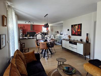 Maison - 177 m² - 6 pièces