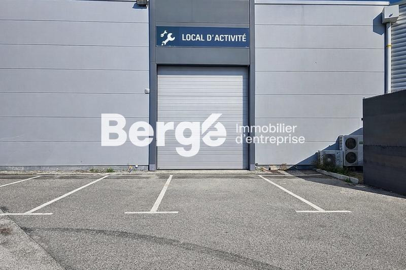 Local commercial - 213 m²