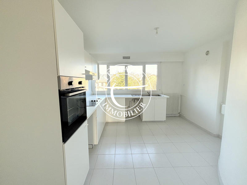 Appartement - 97 m² - 5 pièces