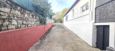 Immeuble - 215 m² - 11 pièces