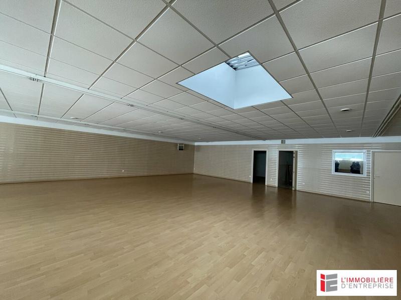Local commercial - 233 m²