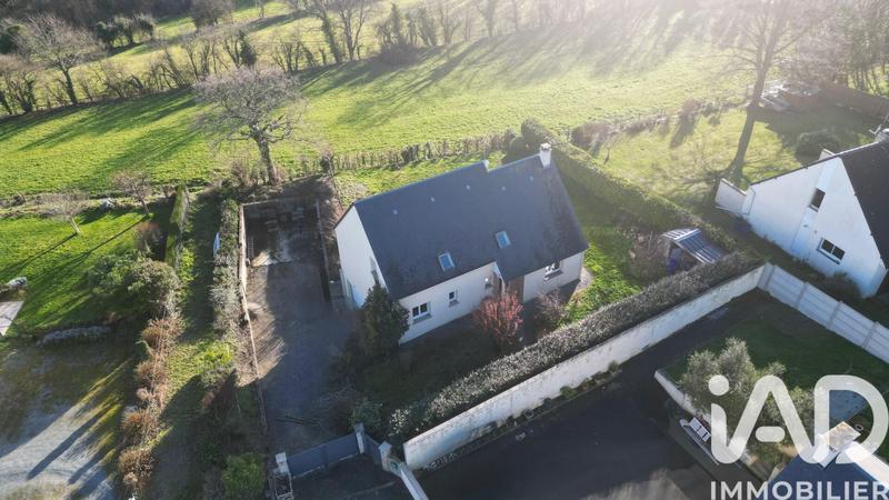 Maison - 150 m² - 9 pièces