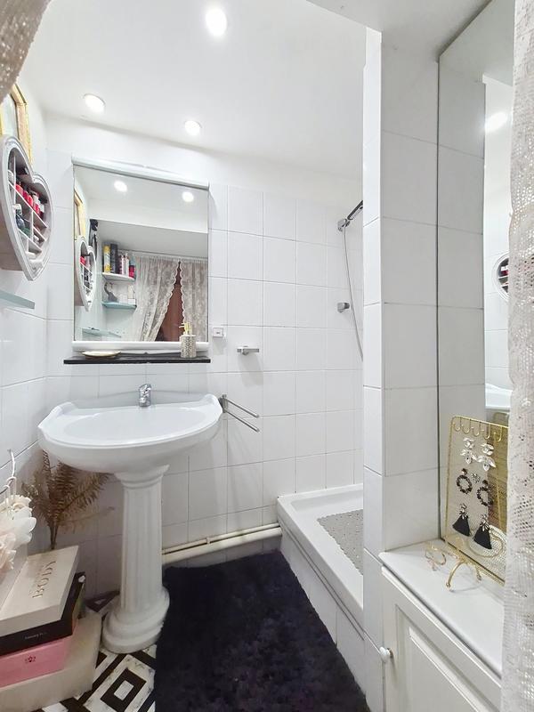 Maison - 199 m² - 5 pièces