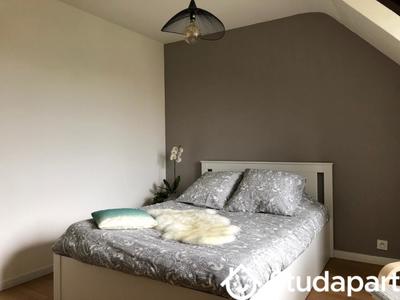 Chambre - 13 m² - 1 pièce