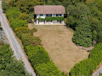 Maison - 239 m² - 7 pièces