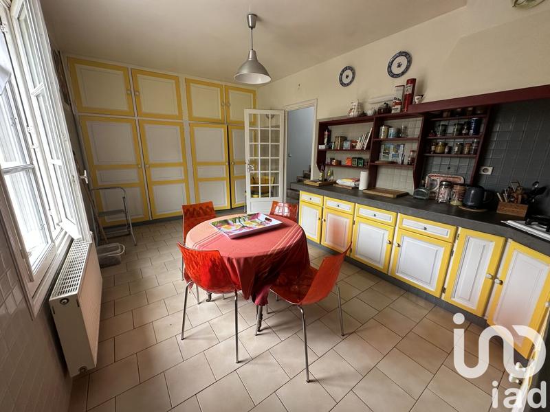 Maison - 218 m² - 10 pièces