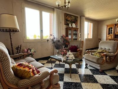 Maison - 85 m² - 4 pièces