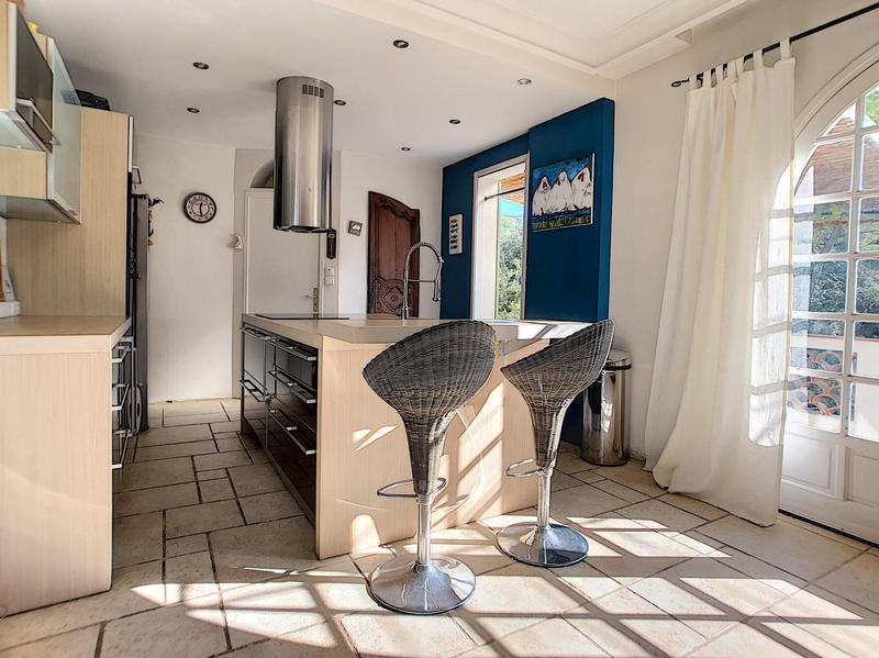 Villa - 195 m² - 7 pièces