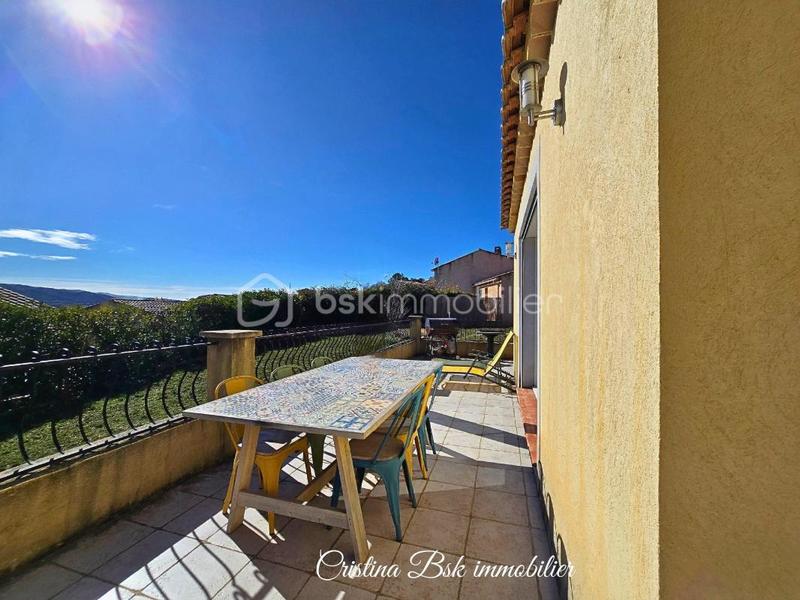 Maison - 105 m² - 4 pièces