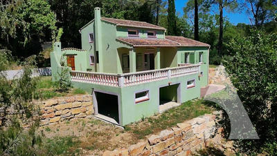 Maison - 110 m² - 6 pièces