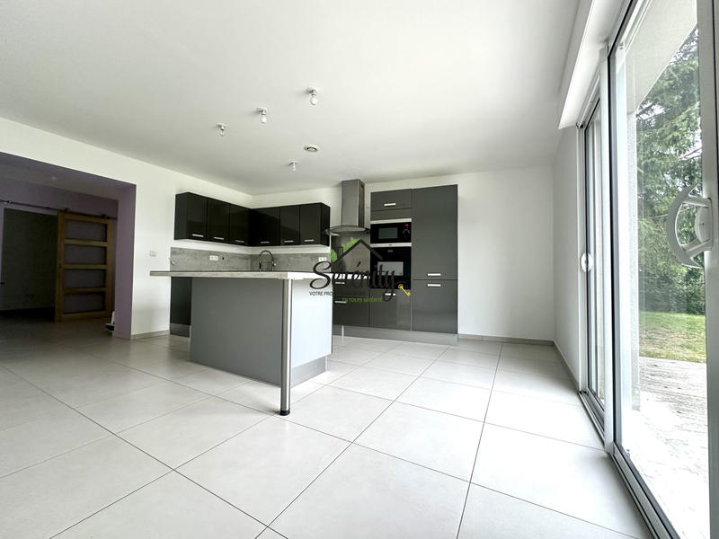 Maison - 140 m² - 5 pièces