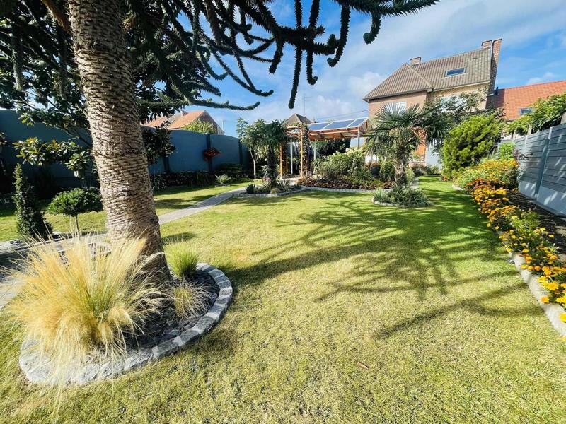 Maison - 130 m² - 8 pièces