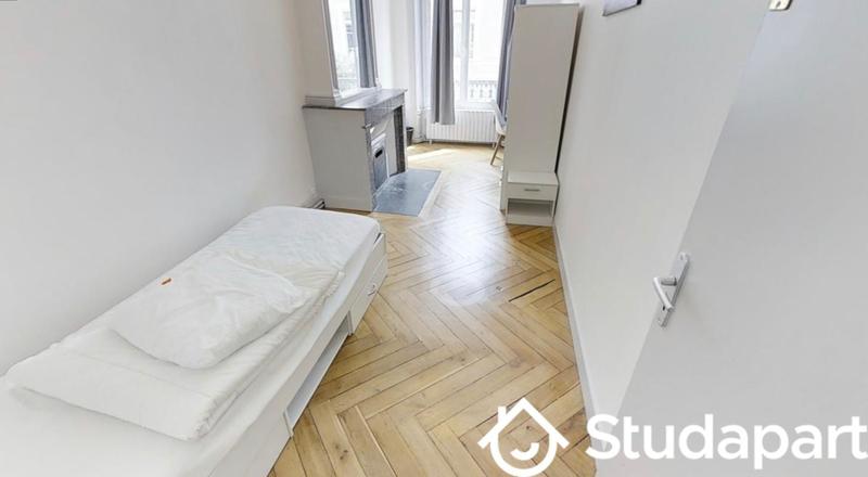 Chambre - 14 m² - 1 pièce