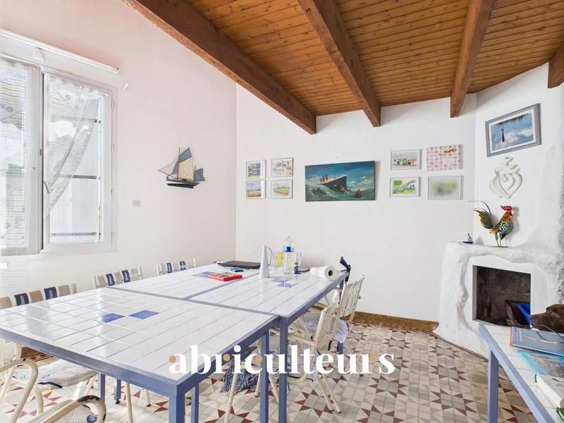 Maison - 186 m² - 6 pièces