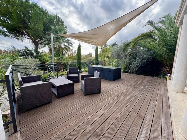 Maison - 194 m² - 6 pièces