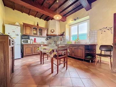 Maison - 200 m² - 8 pièces