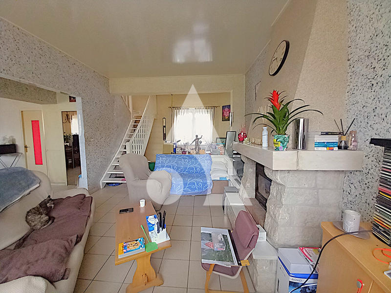 Maison - 189 m² - 13 pièces