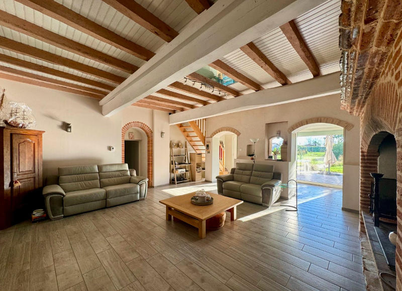 Propriété - 293 m² - 12 pièces